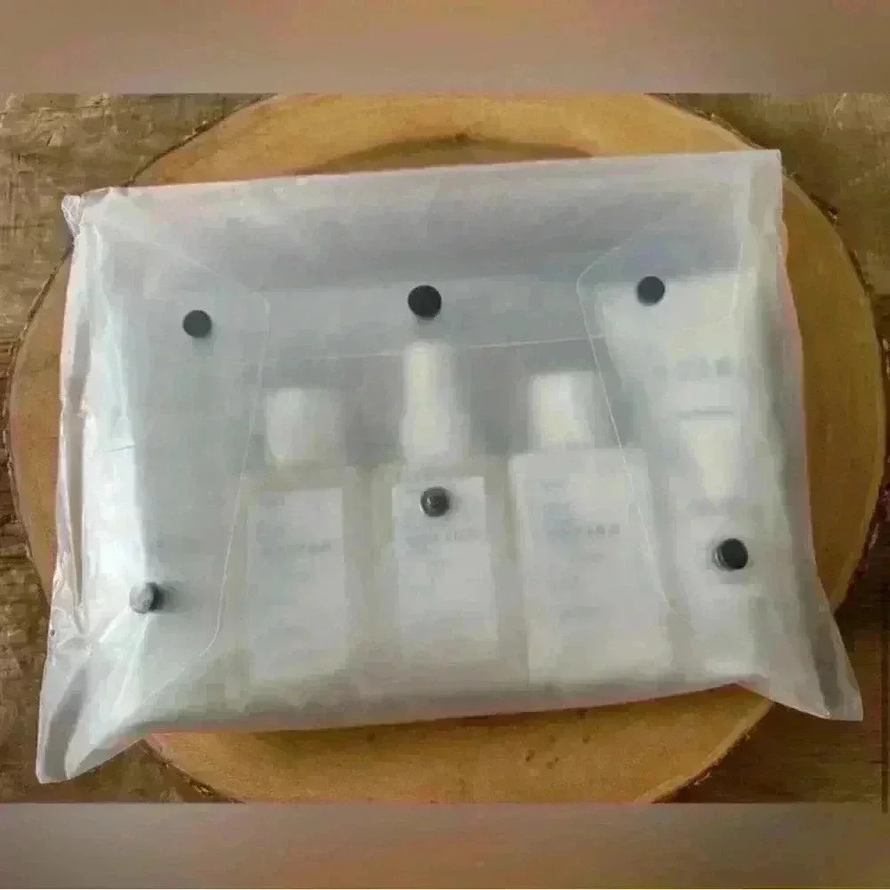 NEW Oneiro Sunchasers Ready Set Go Kit! Skincare 5 Piece Travel Pack w/bag!! - Picture 10 of 10